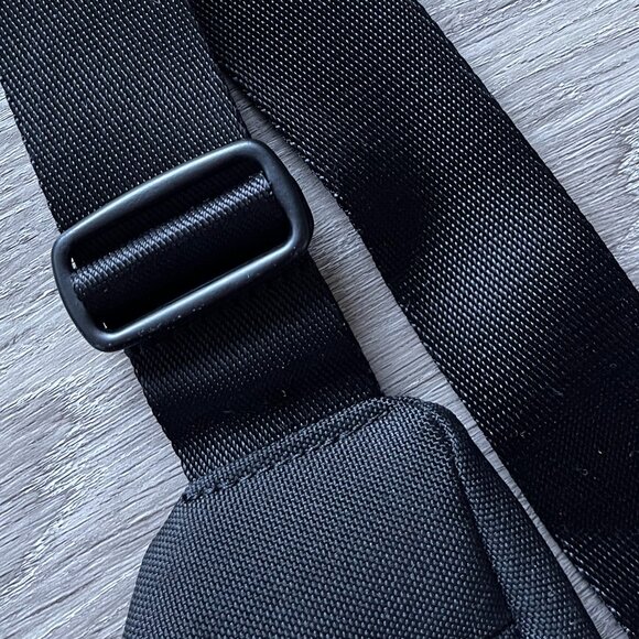 Everlane The ReNew Transit Fanny Pack Black - Picture 7 of 7